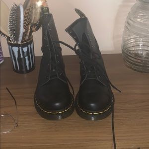 Dr marten boots 1460 women’s size 7